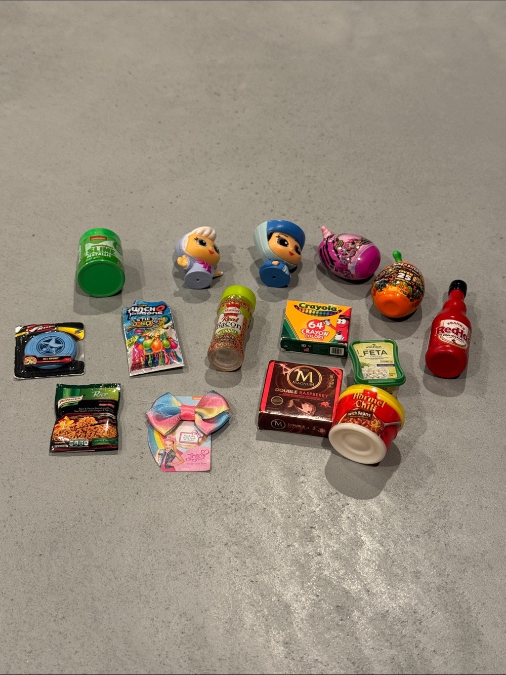 LOT OF 15 MINI BRANDS FIGURINES